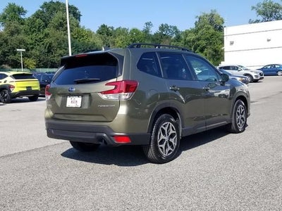 2023 Subaru Forester Premium