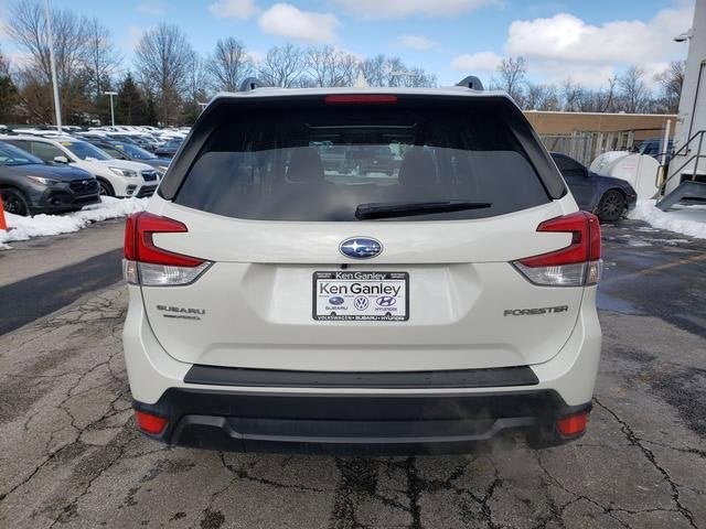 2022 Subaru Forester Premium