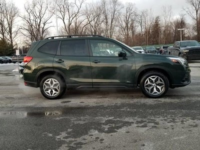 2024 Subaru Forester Premium