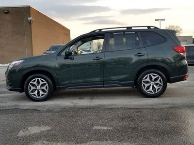 2024 Subaru Forester Premium