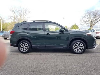 2023 Subaru Forester Premium