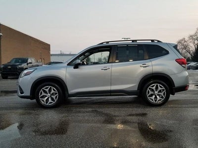 2023 Subaru Forester Premium