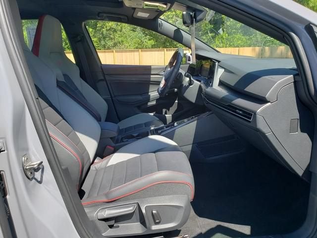 2024 Volkswagen Golf GTI SE