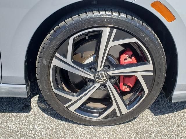 2024 Volkswagen Golf GTI SE