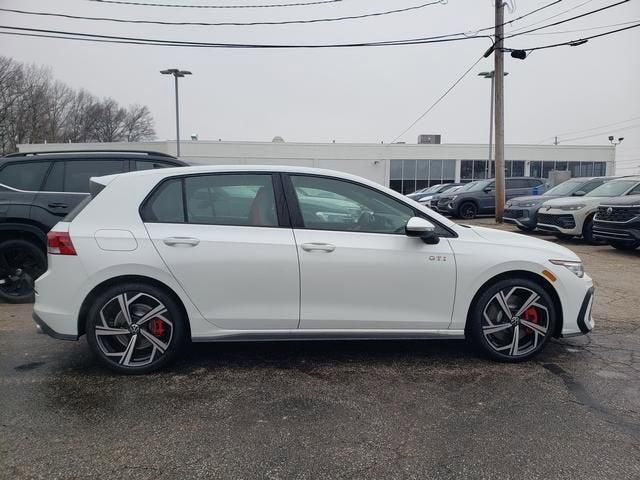 2026 Volkswagen Golf GTI SE
