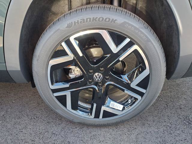 2027 Volkswagen Atlas SEL Premium R-Line