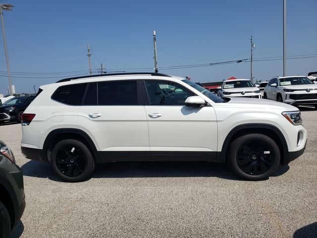 2026 Volkswagen Atlas SE w/Technology
