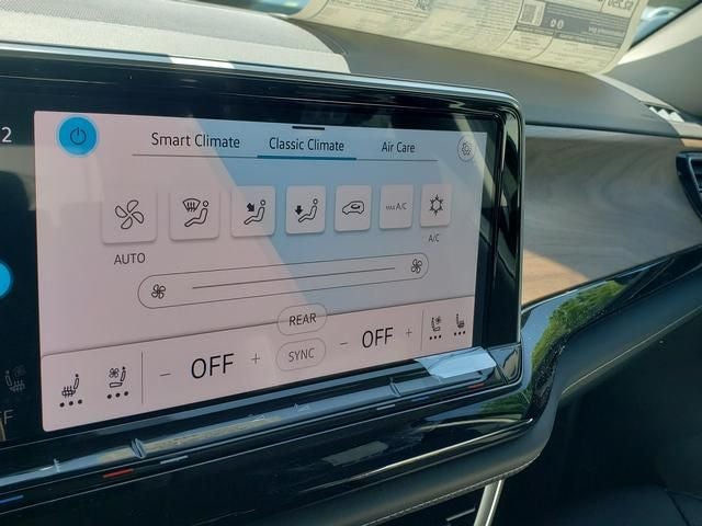 2026 Volkswagen Atlas SE w/Technology