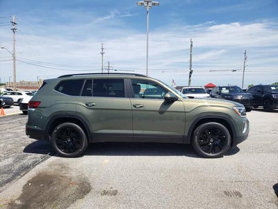 2026 Volkswagen Atlas SE w/Technology