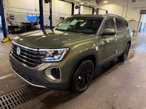 2026 Volkswagen Atlas SE w/Technology