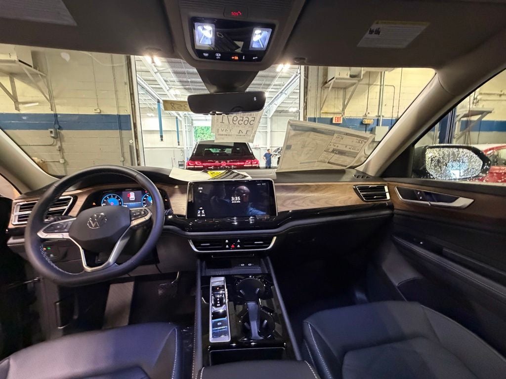 2026 Volkswagen Atlas SE w/Technology