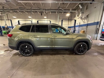 2026 Volkswagen Atlas SE w/Technology