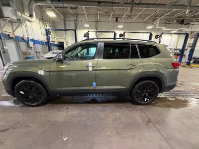 2026 Volkswagen Atlas SE w/Technology