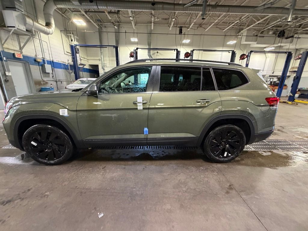 2026 Volkswagen Atlas SE w/Technology