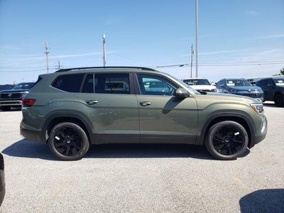 2026 Volkswagen Atlas SE w/Technology