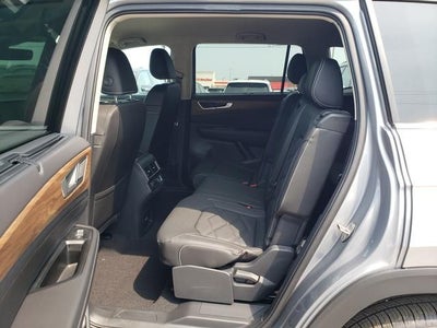 2026 Volkswagen Atlas SE w/Technology