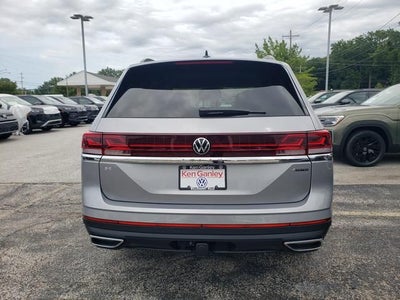 2026 Volkswagen Atlas SE w/Technology