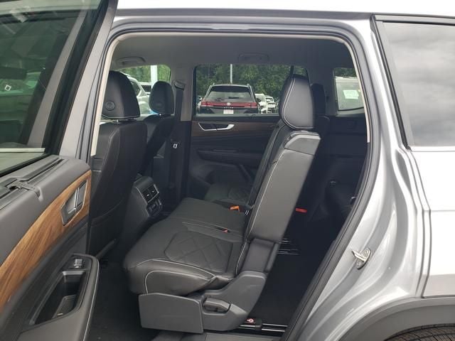2026 Volkswagen Atlas SE w/Technology