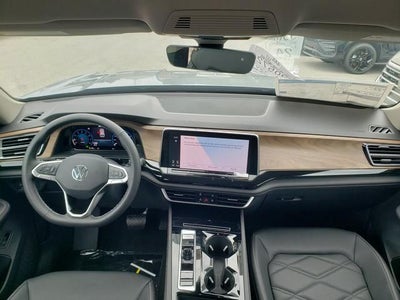 2026 Volkswagen Atlas SE w/Technology