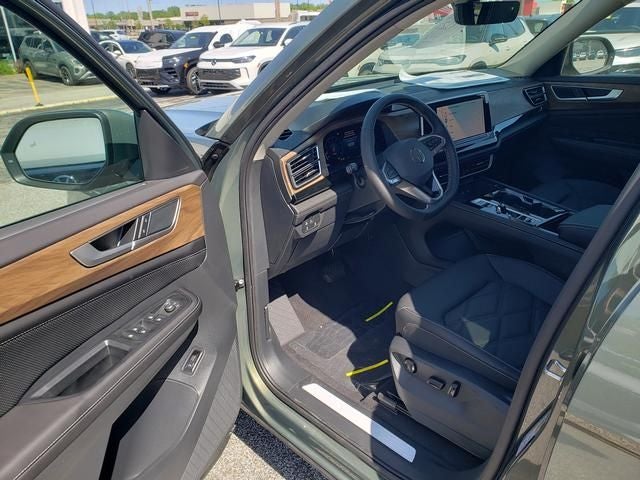2026 Volkswagen Atlas SE w/Technology