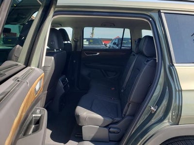 2026 Volkswagen Atlas SE w/Technology