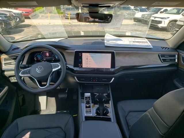 2026 Volkswagen Atlas SE w/Technology
