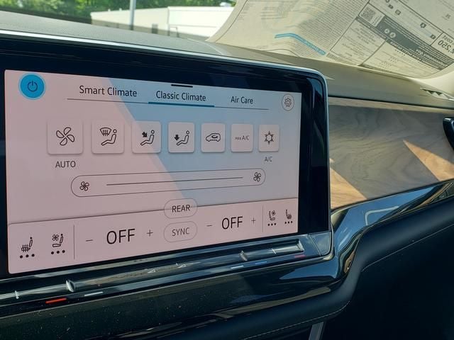 2026 Volkswagen Atlas SE w/Technology