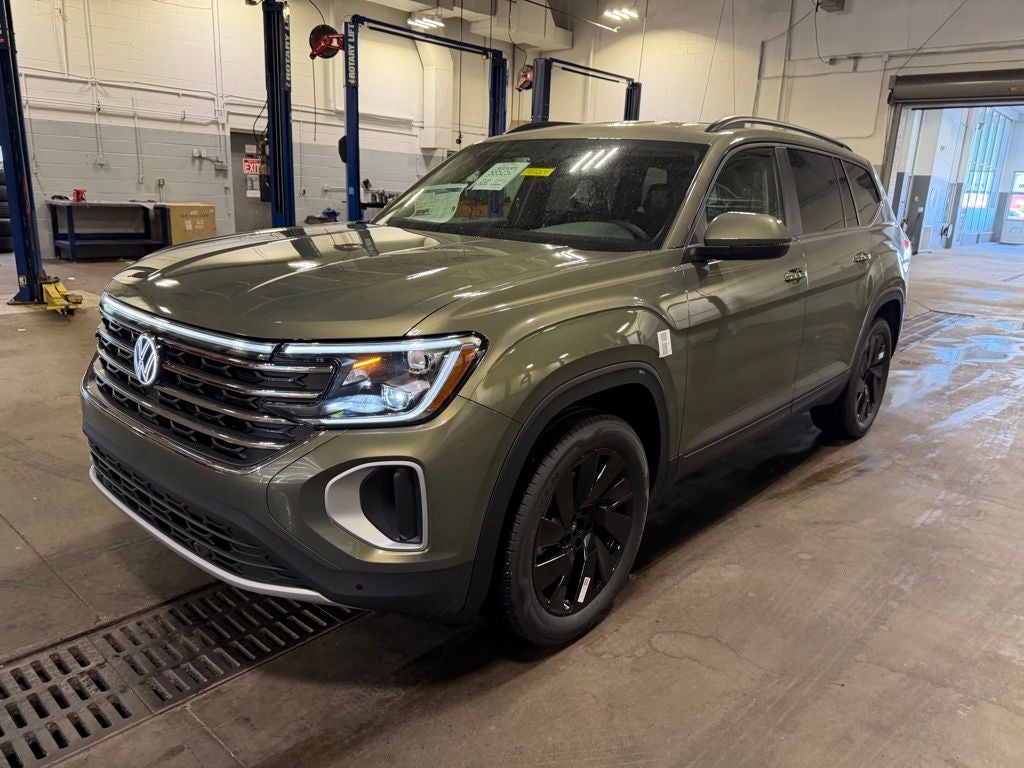 2026 Volkswagen Atlas SE w/Technology