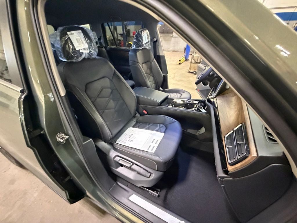 2026 Volkswagen Atlas SE w/Technology