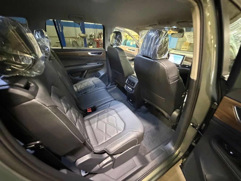 2026 Volkswagen Atlas SE w/Technology