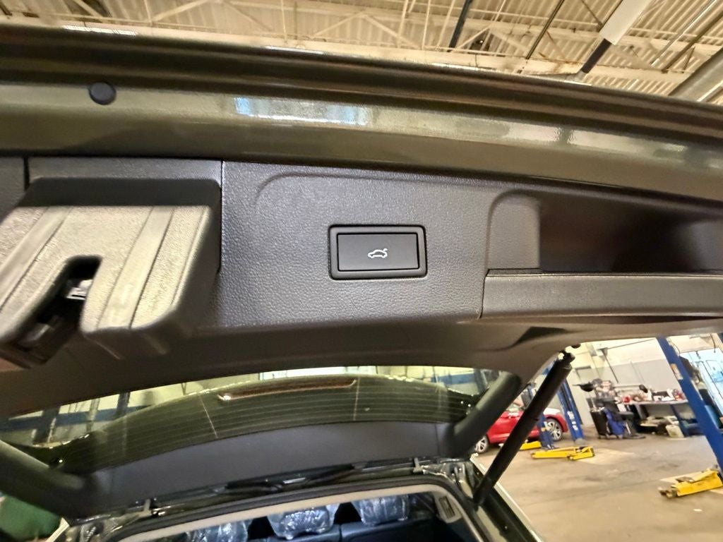 2026 Volkswagen Atlas SE w/Technology