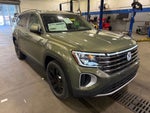 2026 Volkswagen Atlas SE w/Technology