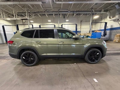2026 Volkswagen Atlas SE w/Technology