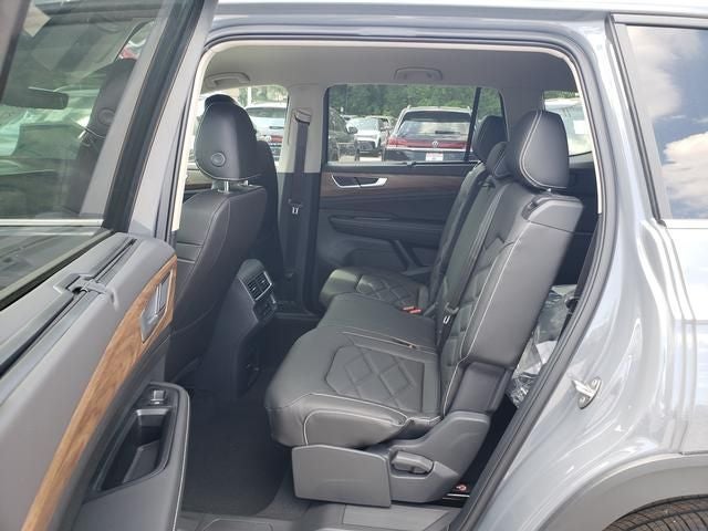 2026 Volkswagen Atlas SE w/Technology