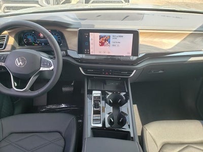 2026 Volkswagen Atlas SE w/Technology