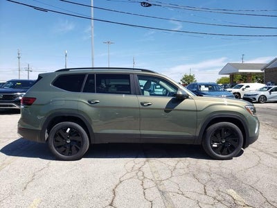 2026 Volkswagen Atlas SE w/Technology
