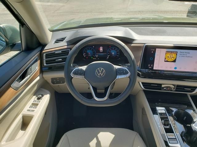 2026 Volkswagen Atlas SE w/Technology