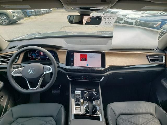 2026 Volkswagen Atlas SE w/Technology