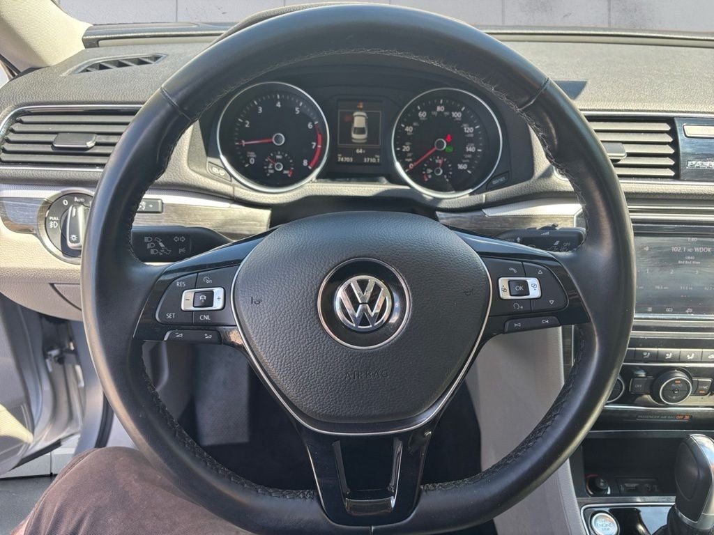 2018 Volkswagen Passat 2.0T SE