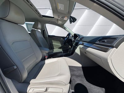2018 Volkswagen Passat 2.0T SE