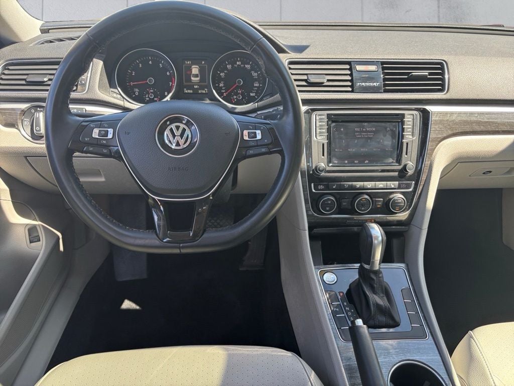 2018 Volkswagen Passat 2.0T SE