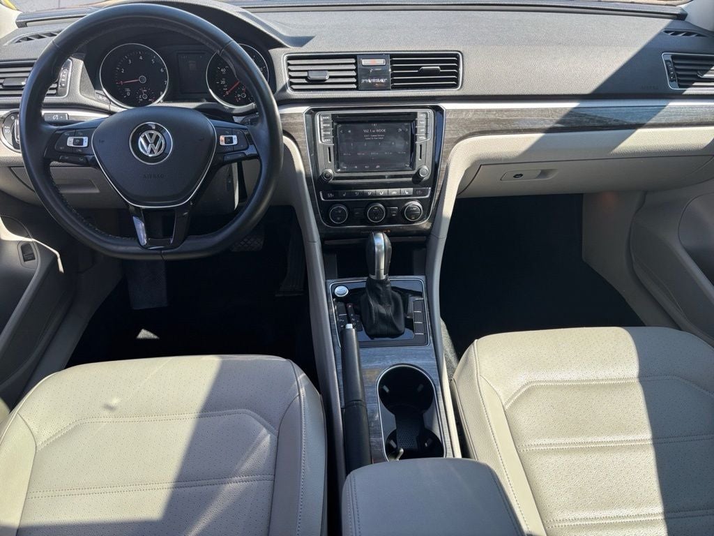 2018 Volkswagen Passat 2.0T SE