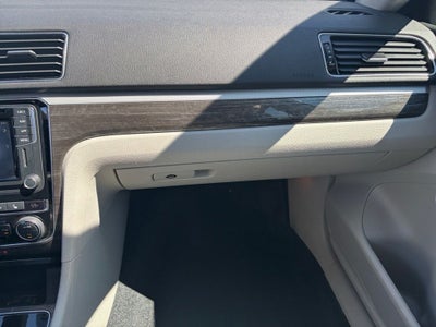 2018 Volkswagen Passat 2.0T SE