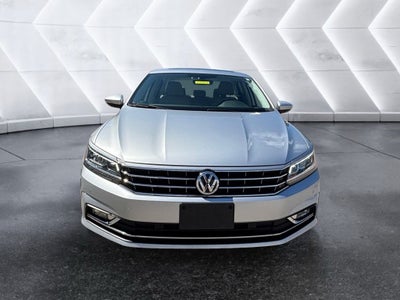 2018 Volkswagen Passat 2.0T SE