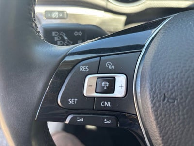 2018 Volkswagen Passat 2.0T SE