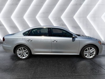 2018 Volkswagen Passat 2.0T SE