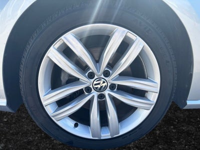 2018 Volkswagen Passat 2.0T SE