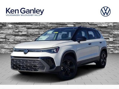 2026 Volkswagen Taos 1.5T SE Black