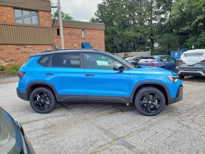 2026 Volkswagen Taos 1.5T SE Black