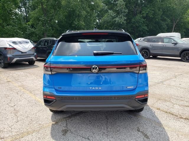 2026 Volkswagen Taos 1.5T SE Black
